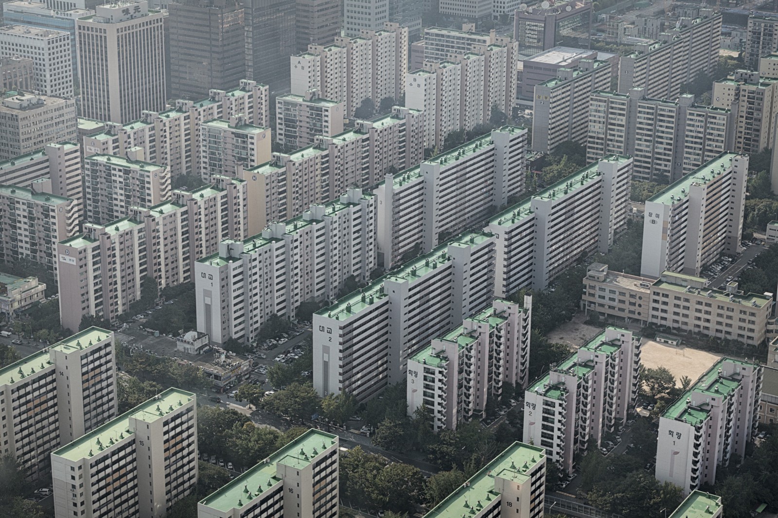 Apartment complex in Seoul, South Korea
